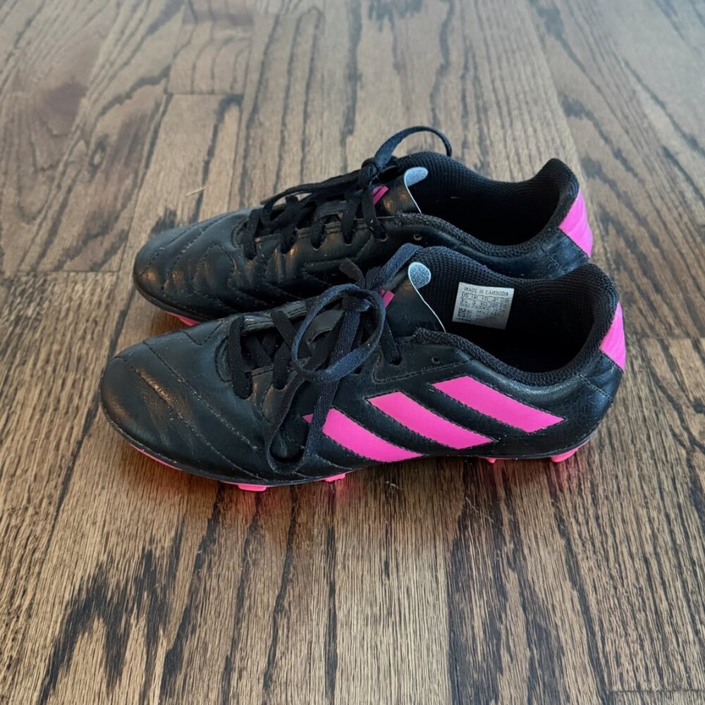 Adidas Youth Kids Soccer Cleats Black Pink Size 3.5 Pre-owned Good Condition